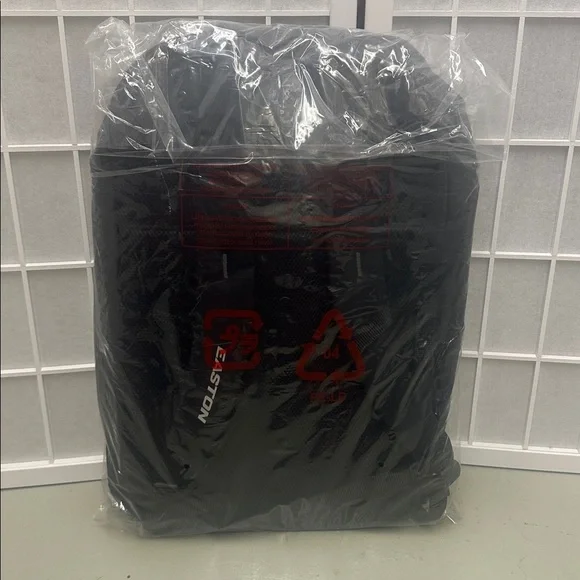 Easton Capital Black Baseball Backpack NWT - Picture 12 of 12